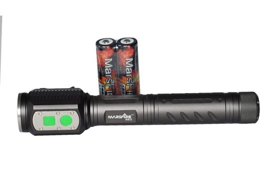 Het hoge lumen tactische geleide flitslicht, 7.4V CREE leidde Toortslicht voor reis