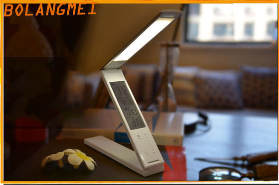 LEIDENE van USB van de aluminiumlegering Bureaulamp met LCD Kalender/LEIDEN Lezings Licht Bed